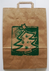 Hnědá papírová taška s vánočním motivem